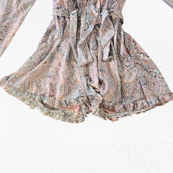 Boho Bell Sleeve Paisley Romper Festival Goodnight Macaroon Size Small Small - Picture 7 of 15